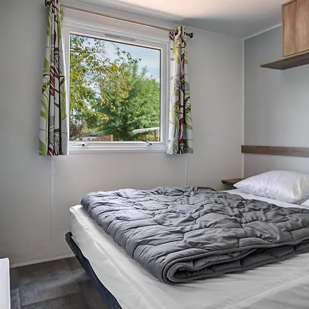 Holiday home Mobil-home Moon River Thiviers